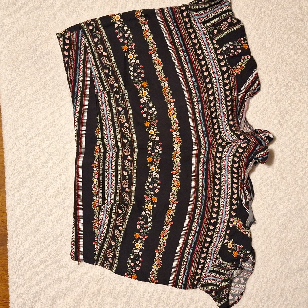 Loft Ruffle Shorts sz 8 - Picture 2 of 6